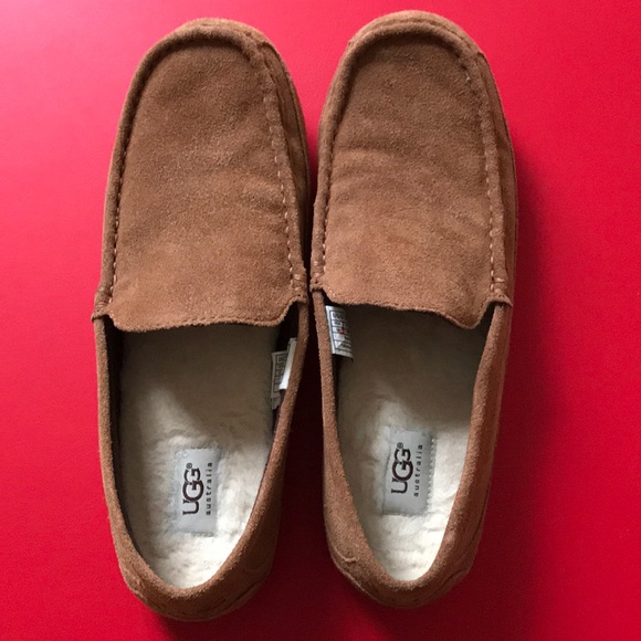 UGG Other - Men’s UGG lined slipper Size 10